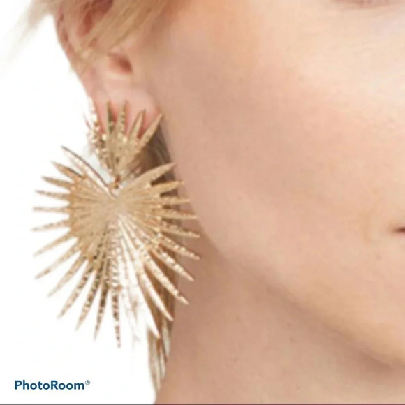 Fashion gold tone statement drop earrings New - Picture 4 of 5